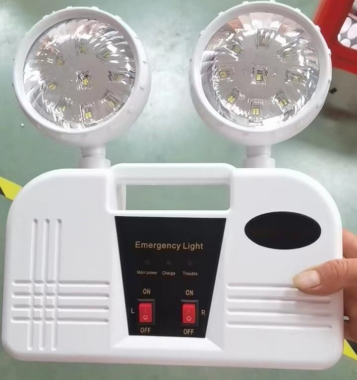 Automatic Emergency Light 3
