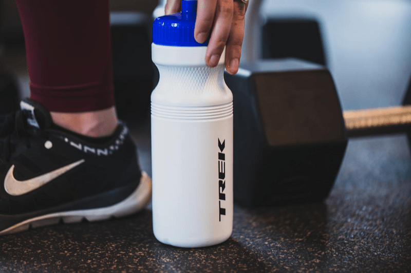 ACCONA 24 oz. PET Sports Bottle with Push/Pull Lid 32