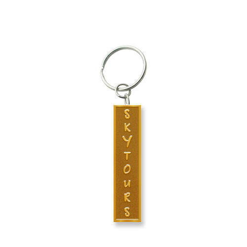 Customized Zinc Alloy Keychain with Shiny Gold Plating 1