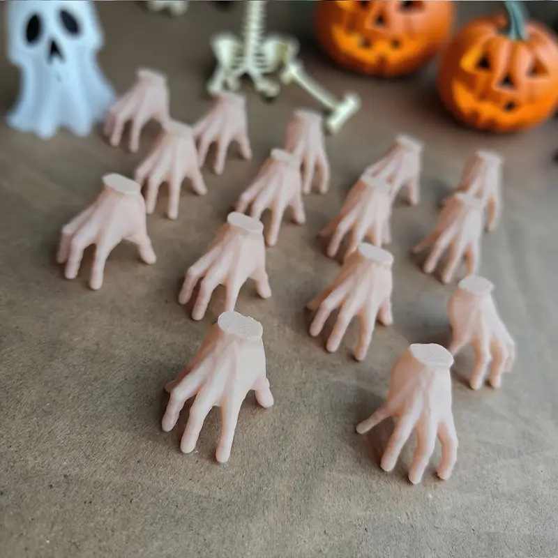 Halloween Hand Figurines 2