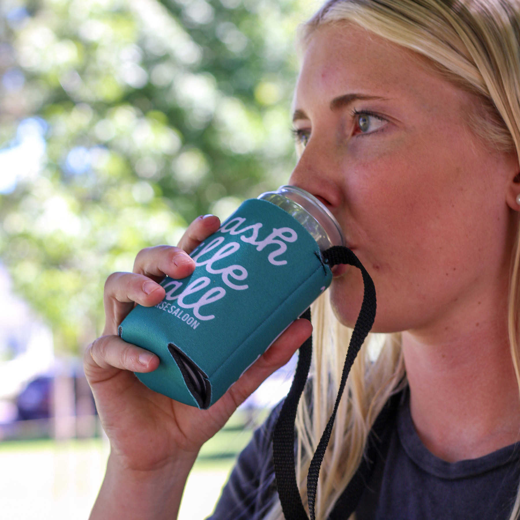 Hands Free Scuba can cooler 9