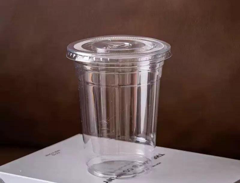 16OZ Clear Plastic Cups / Lids 2