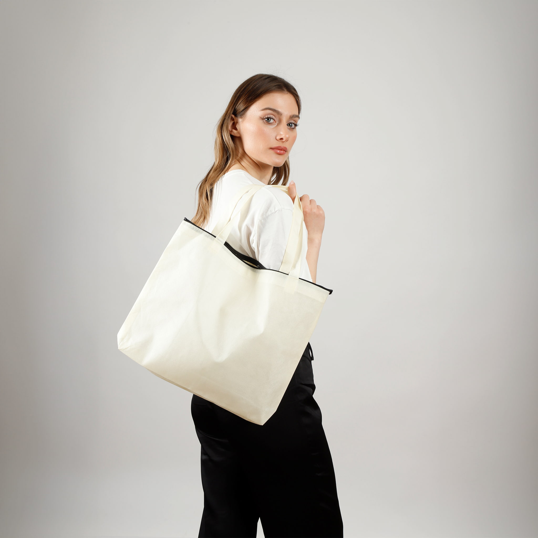 Zip-Top Non-Woven Tote Bag 15