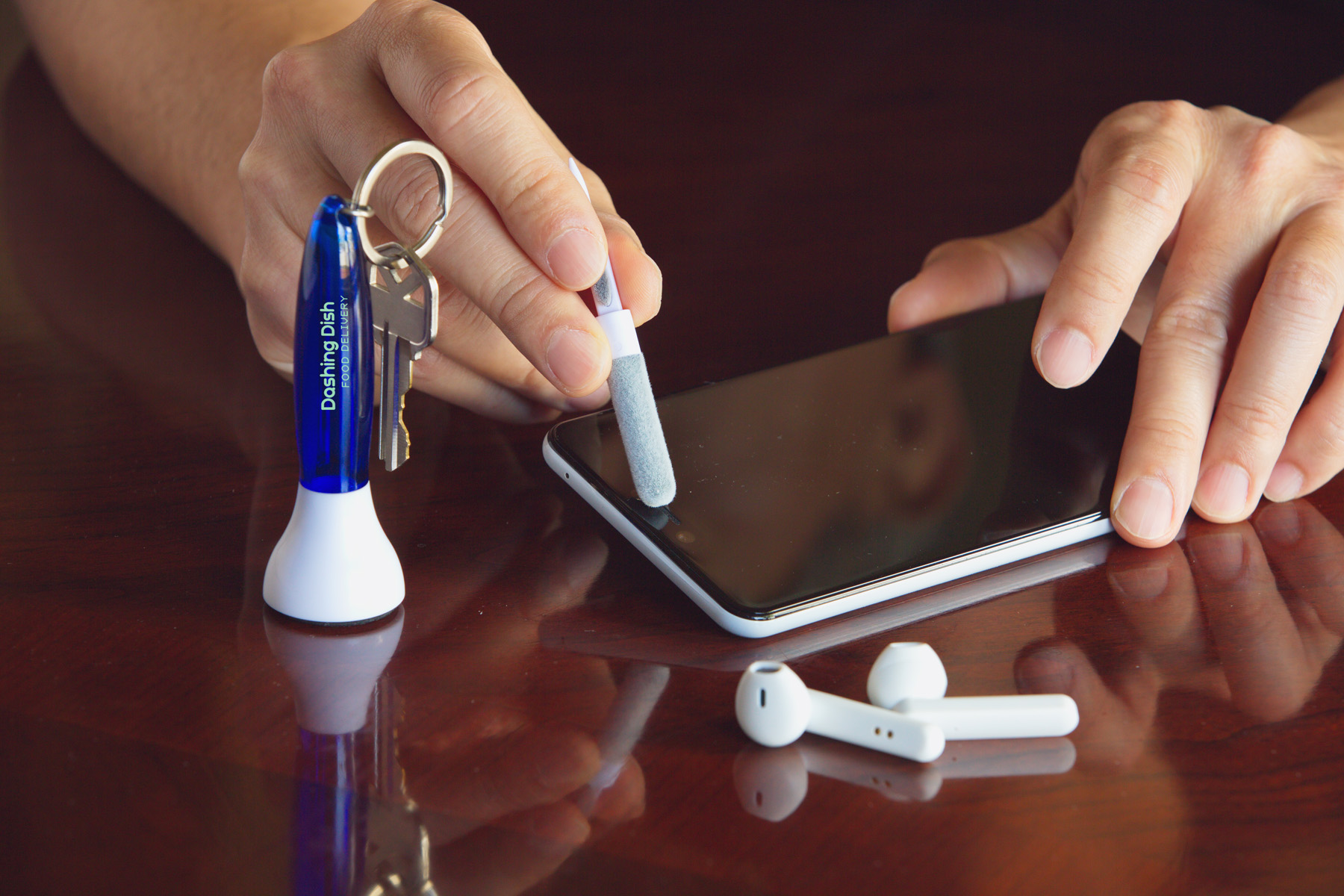Swab Microfiber Earbud & Screen Cleaner with Key Ring 10