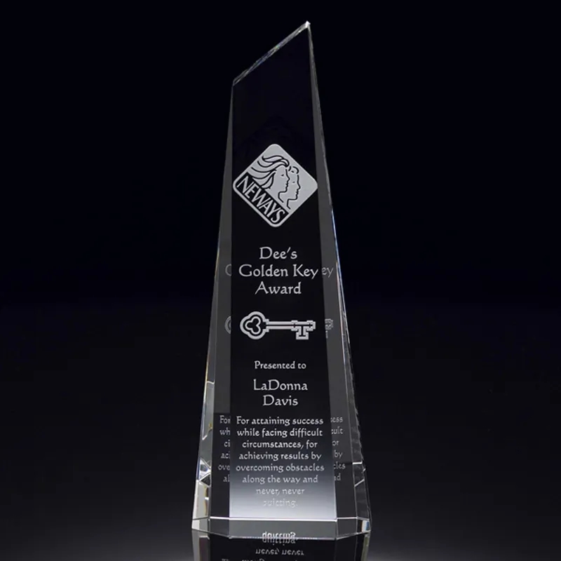 Crystal Faceted Peak Award 4