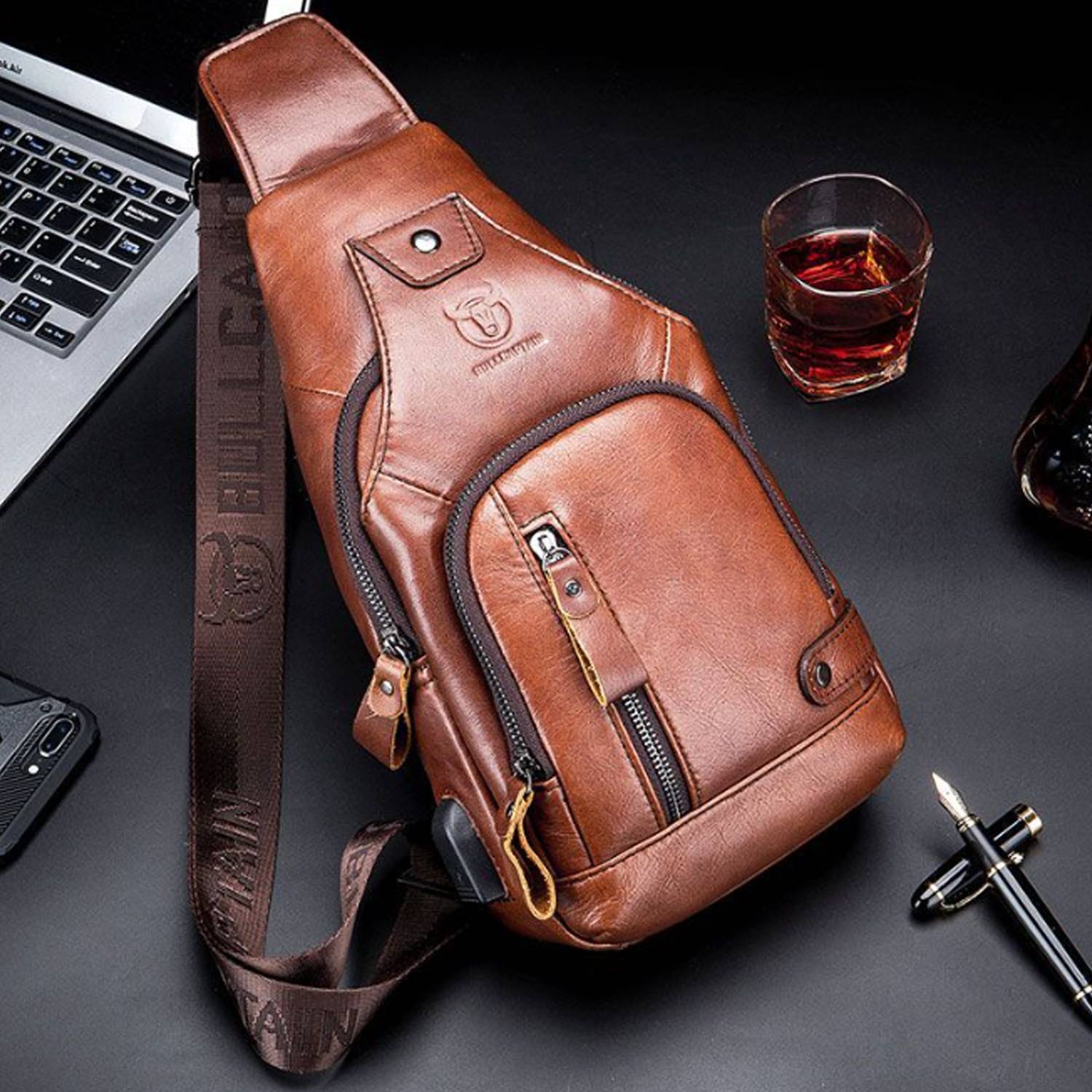 Outings Fashion-Forward Men's Genuine Leather Bag 3