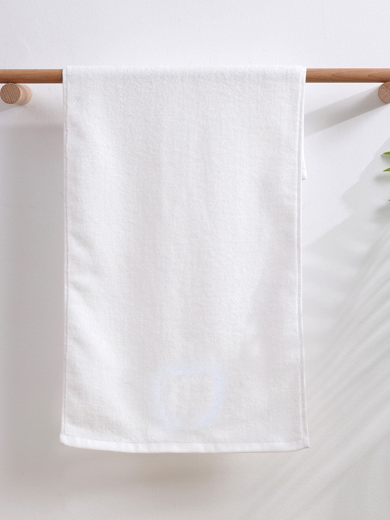 100% Cotton Elegance Embroidery Towel 4