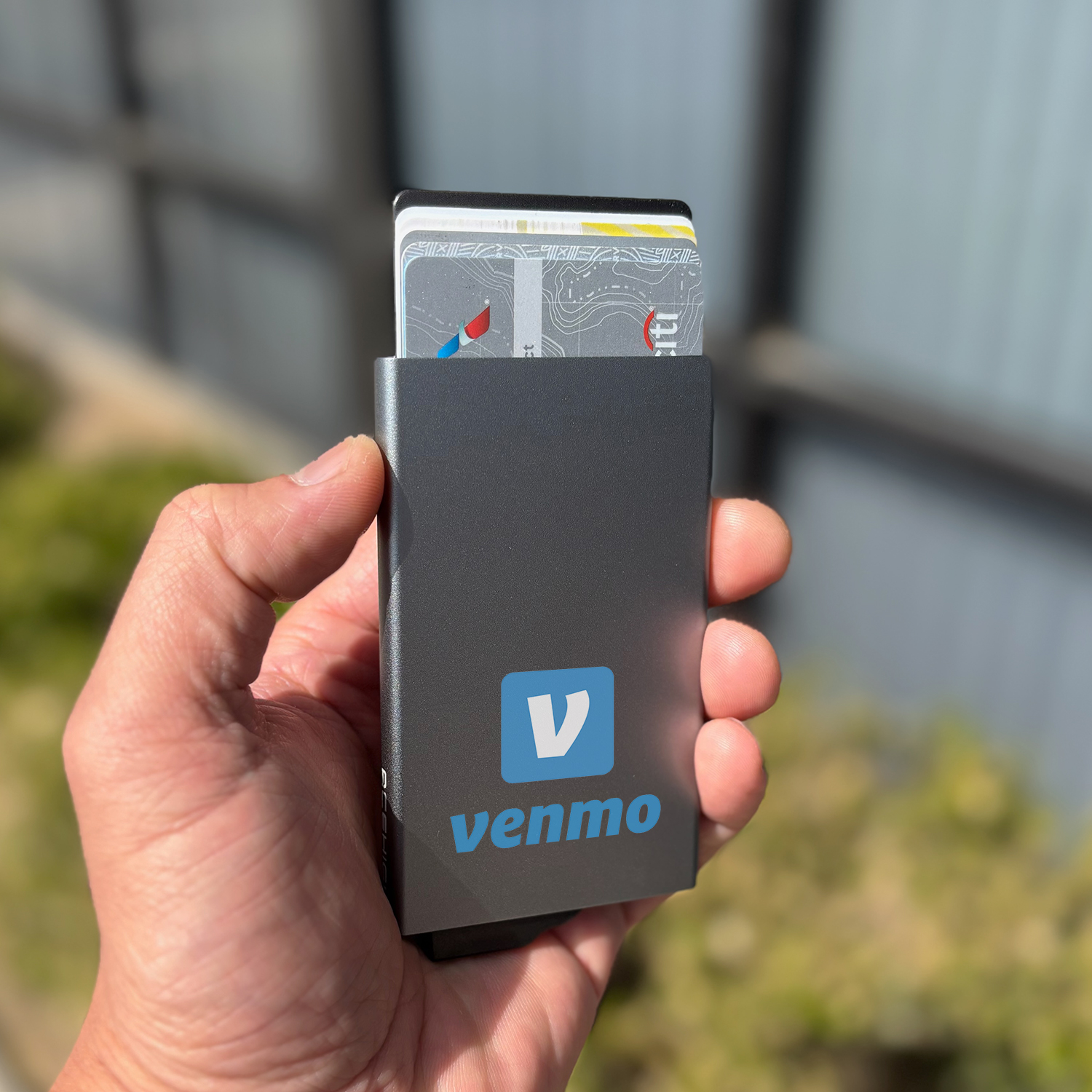 Vault RFID Aluminum Phone Wallet Featuring Magsafe