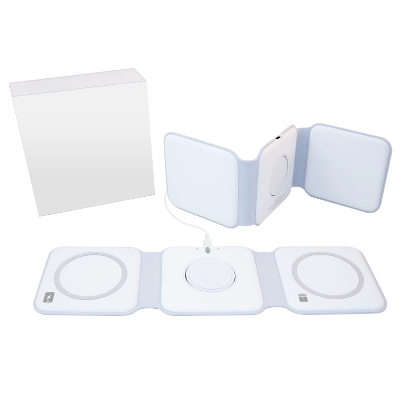 Chi-Charge Stack Foldable 3-in-1 Fast Charge Mat with Sleeve 5