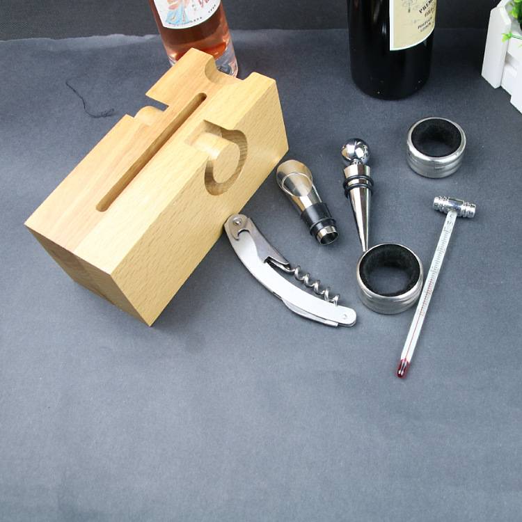 Red Wine Corkscrew Set w/ Wood Box 6