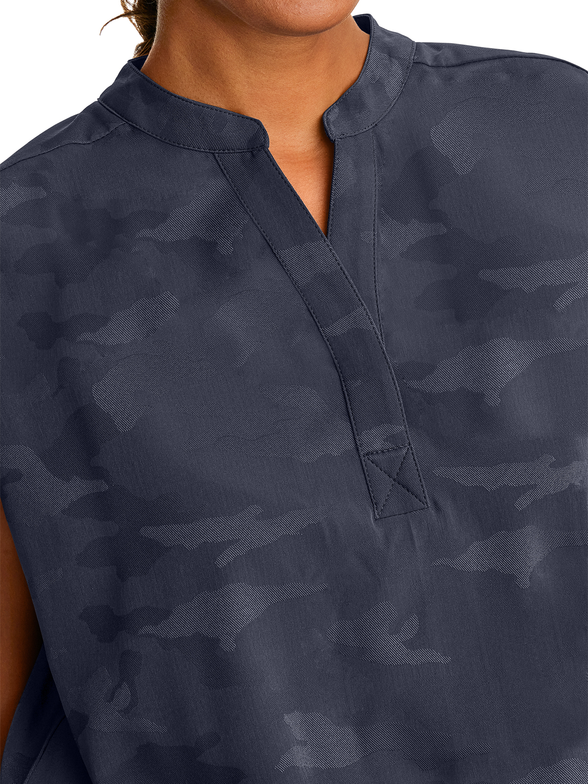 Healing Hands - HH PL Jacquard - Women's 2-Pocket Journey Camo Mandarin Style Top 20