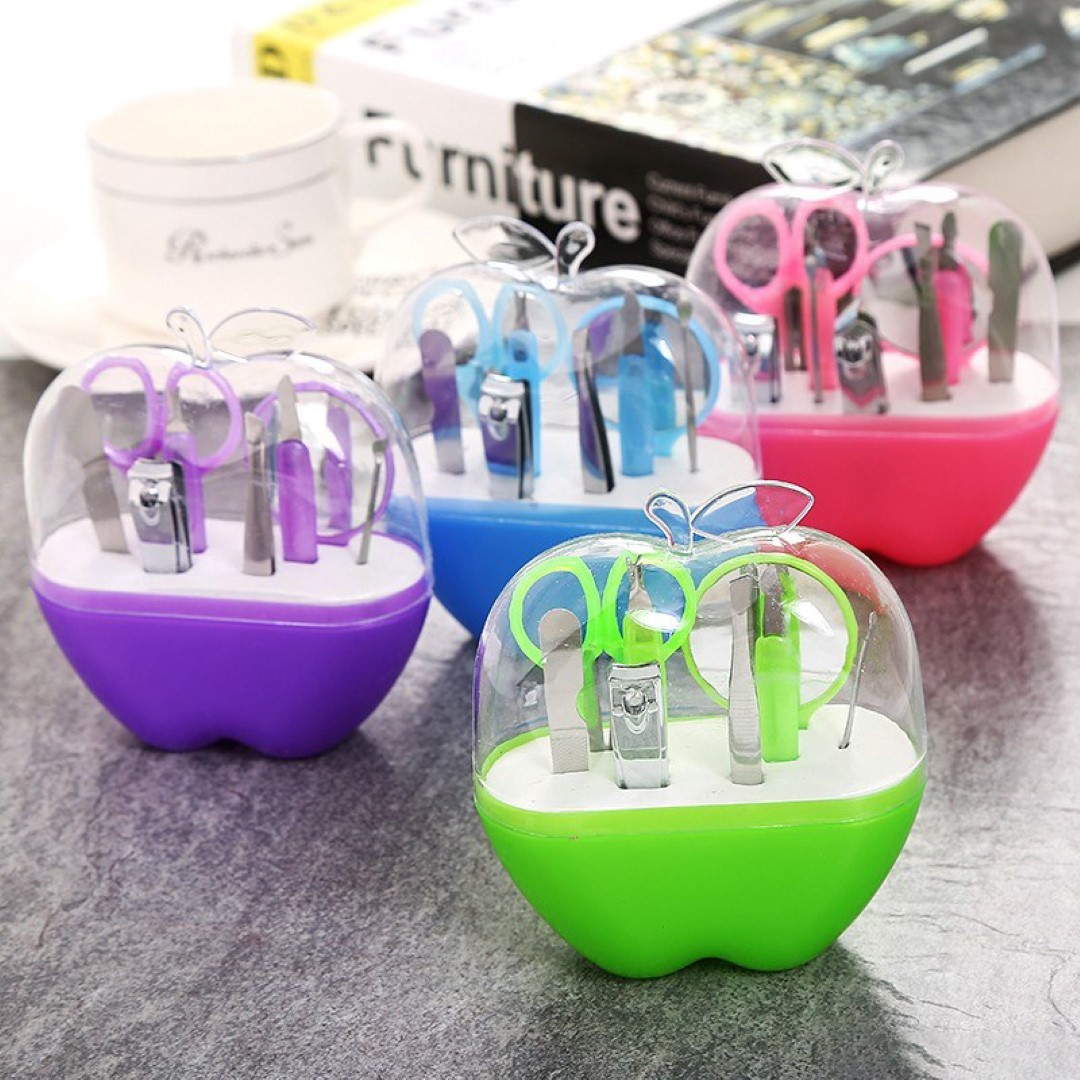 Apple Shape 9 Piece Manicure Set 4