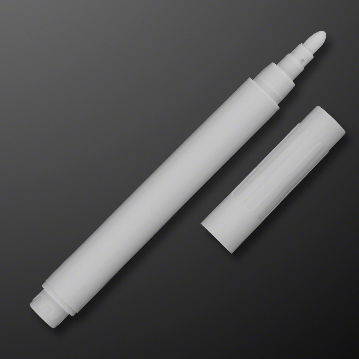 White Ink Marker For Light Badges and Cups 1