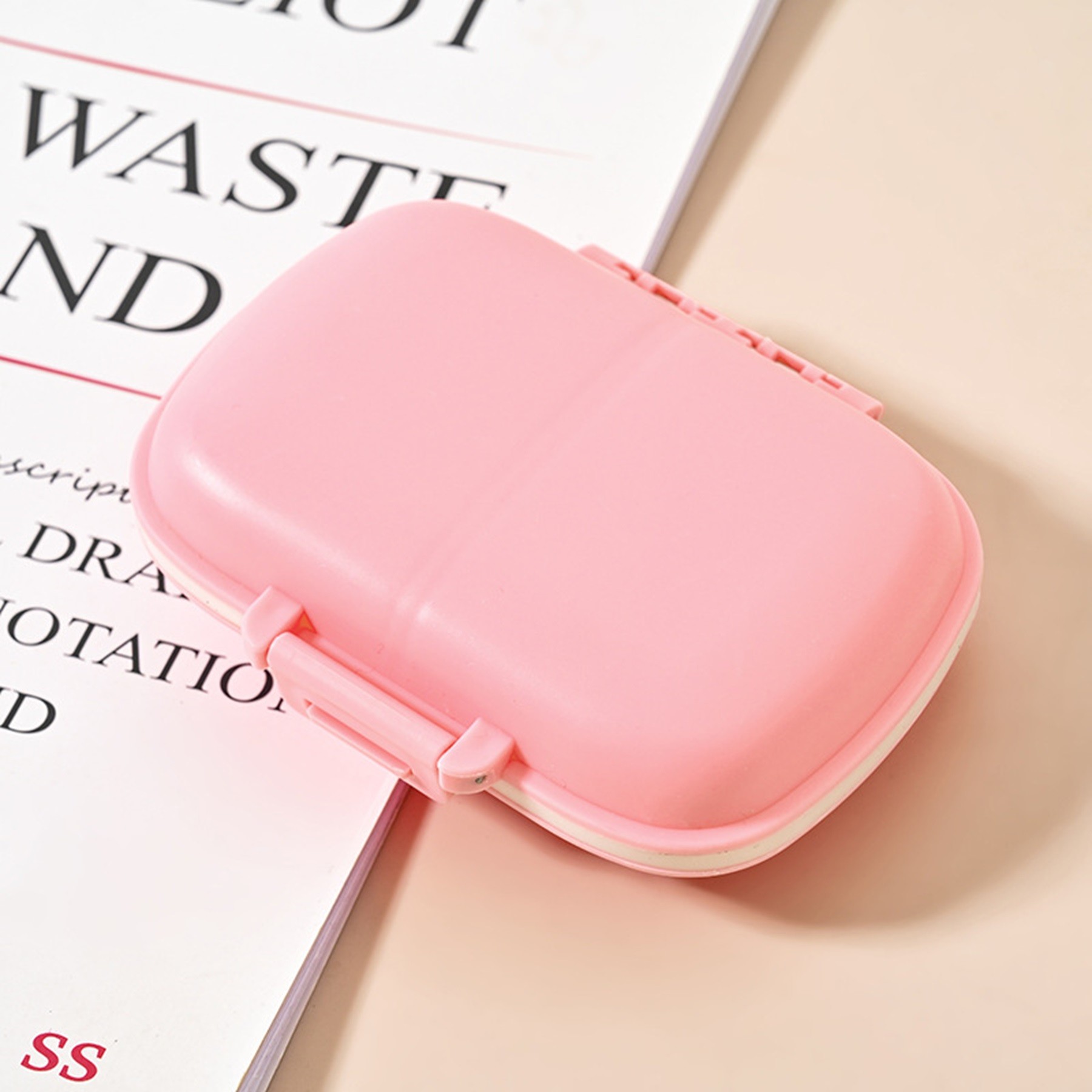 Portable 8-Compartment Sealed Pill Box 3
