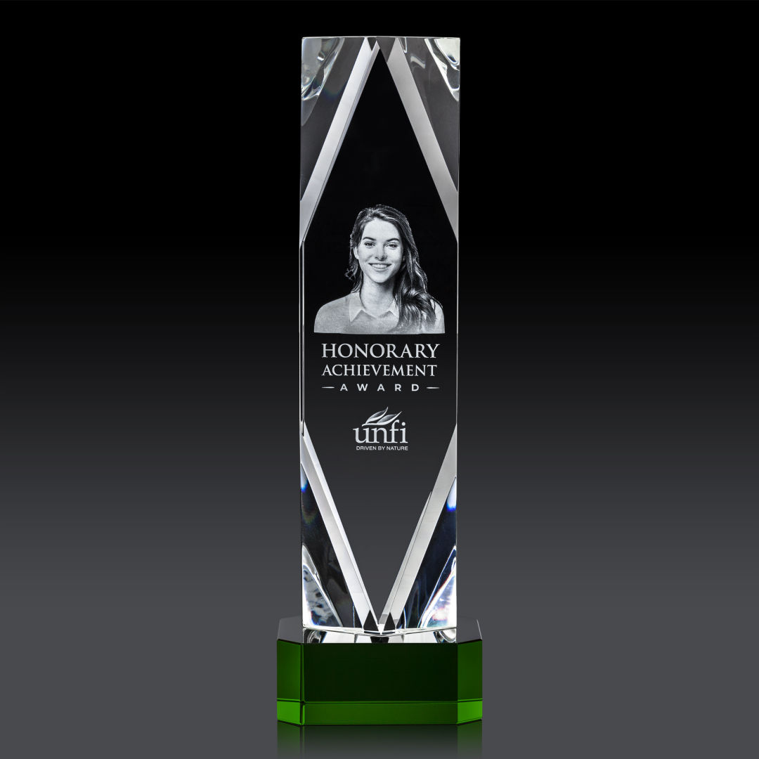 Delta 3D Award on Base - Green 5