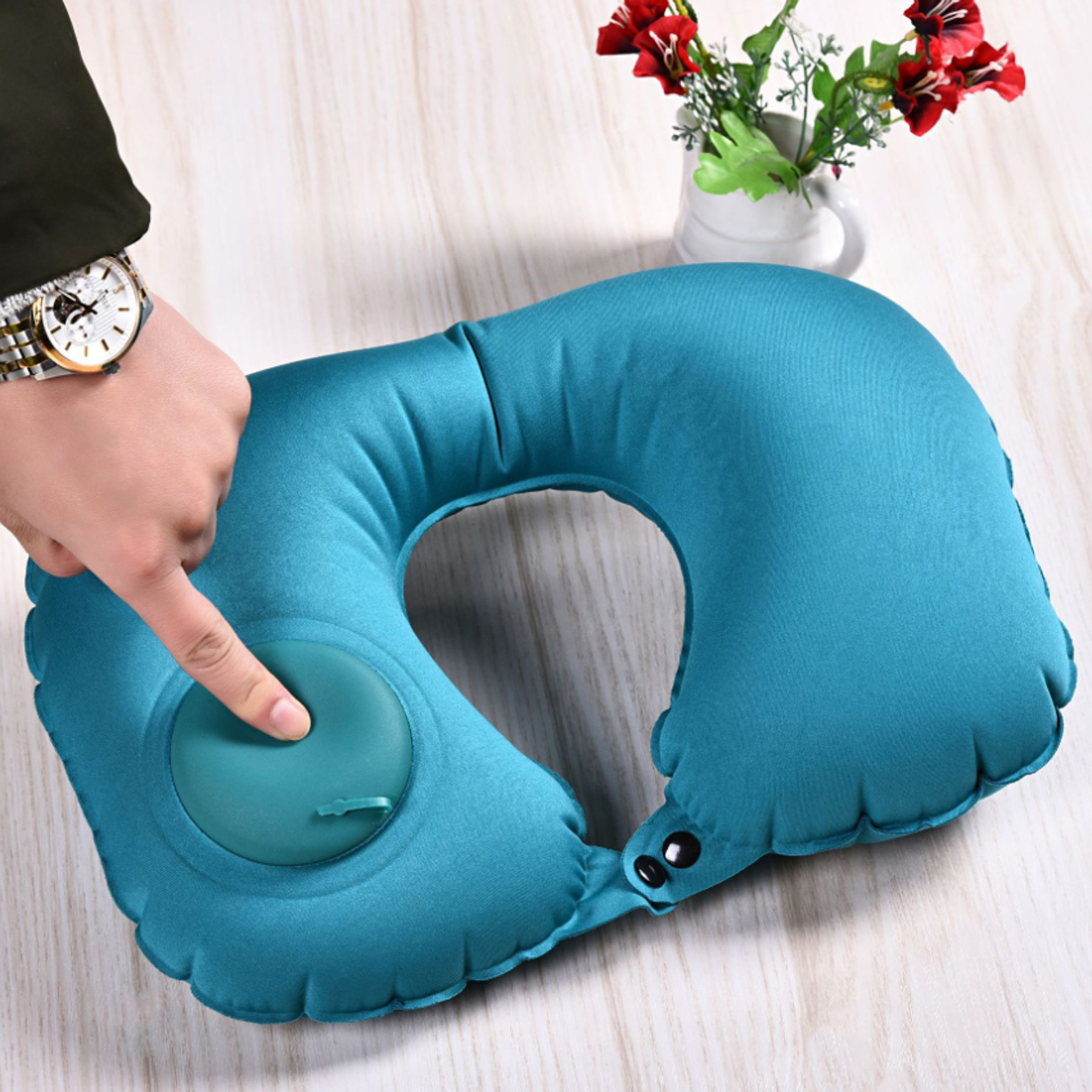U-shaped Multifunctional Plush Inflatable Neck Pillow 3