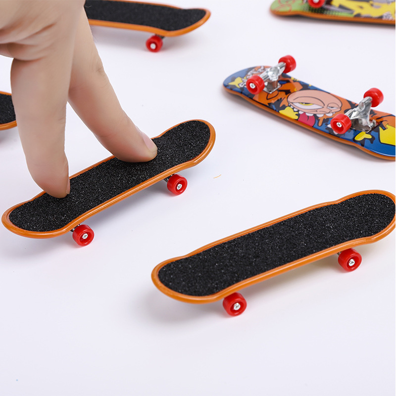 Mini Finger Skateboards Kid Toys 1