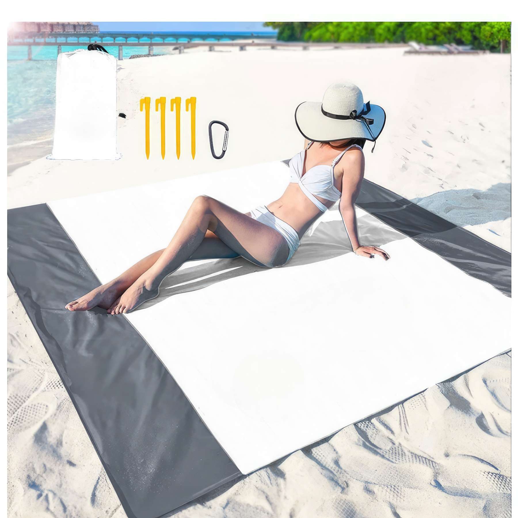 Oversized Lightweight Waterproof Sandproof Beach Blanket 2