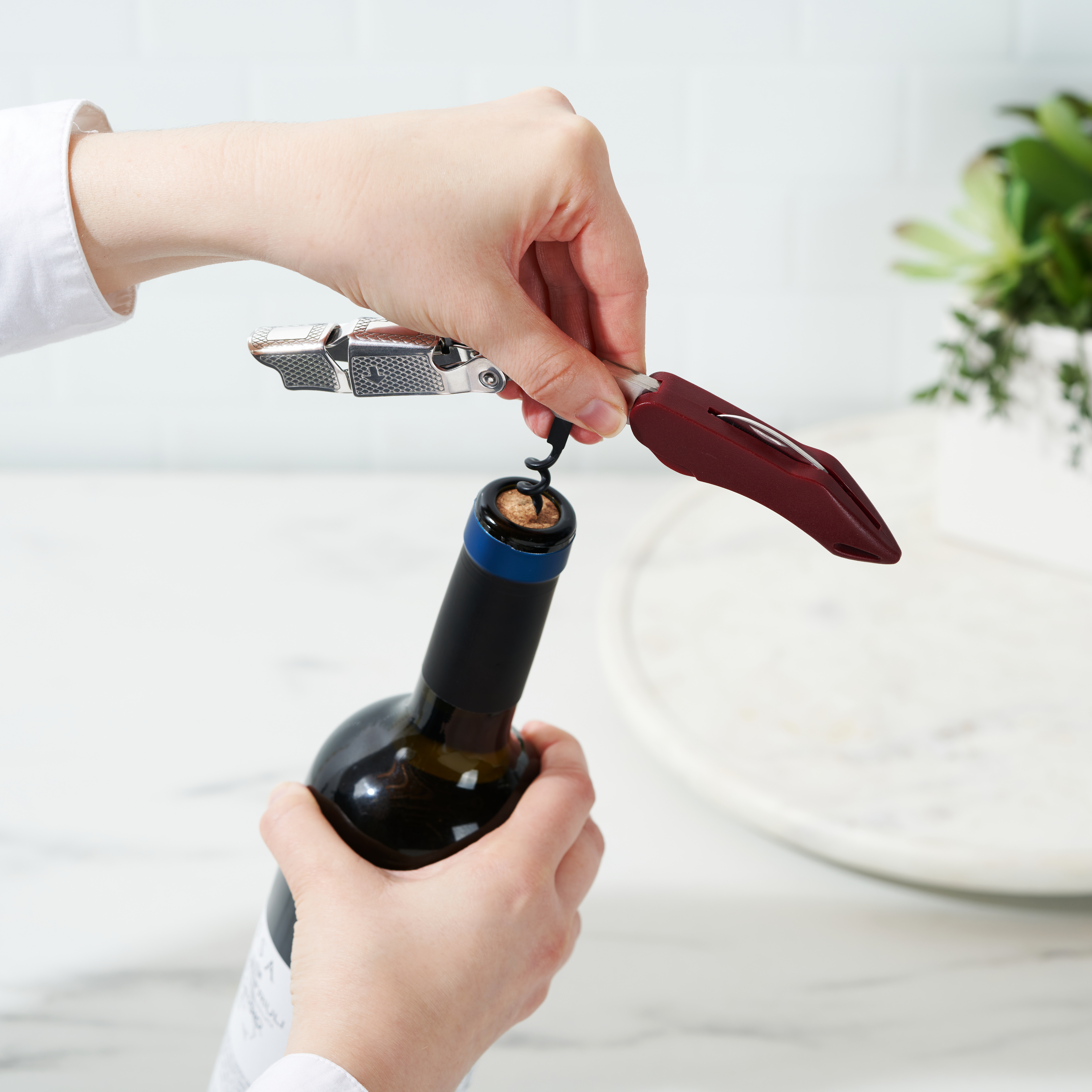 True® Sommelier™ Professional Waiter's Corkscrew 1