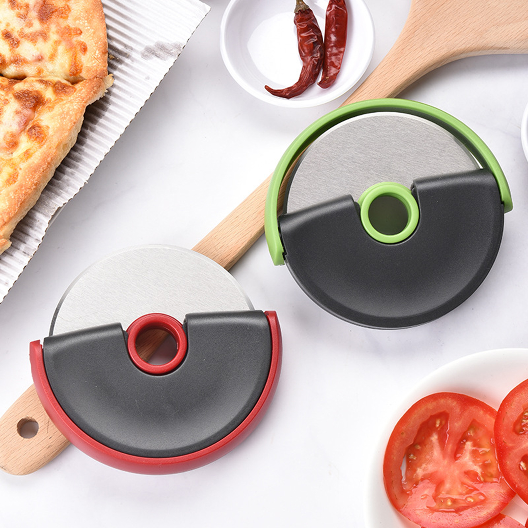 Round Pizza Wheel Cutter With Cover 4