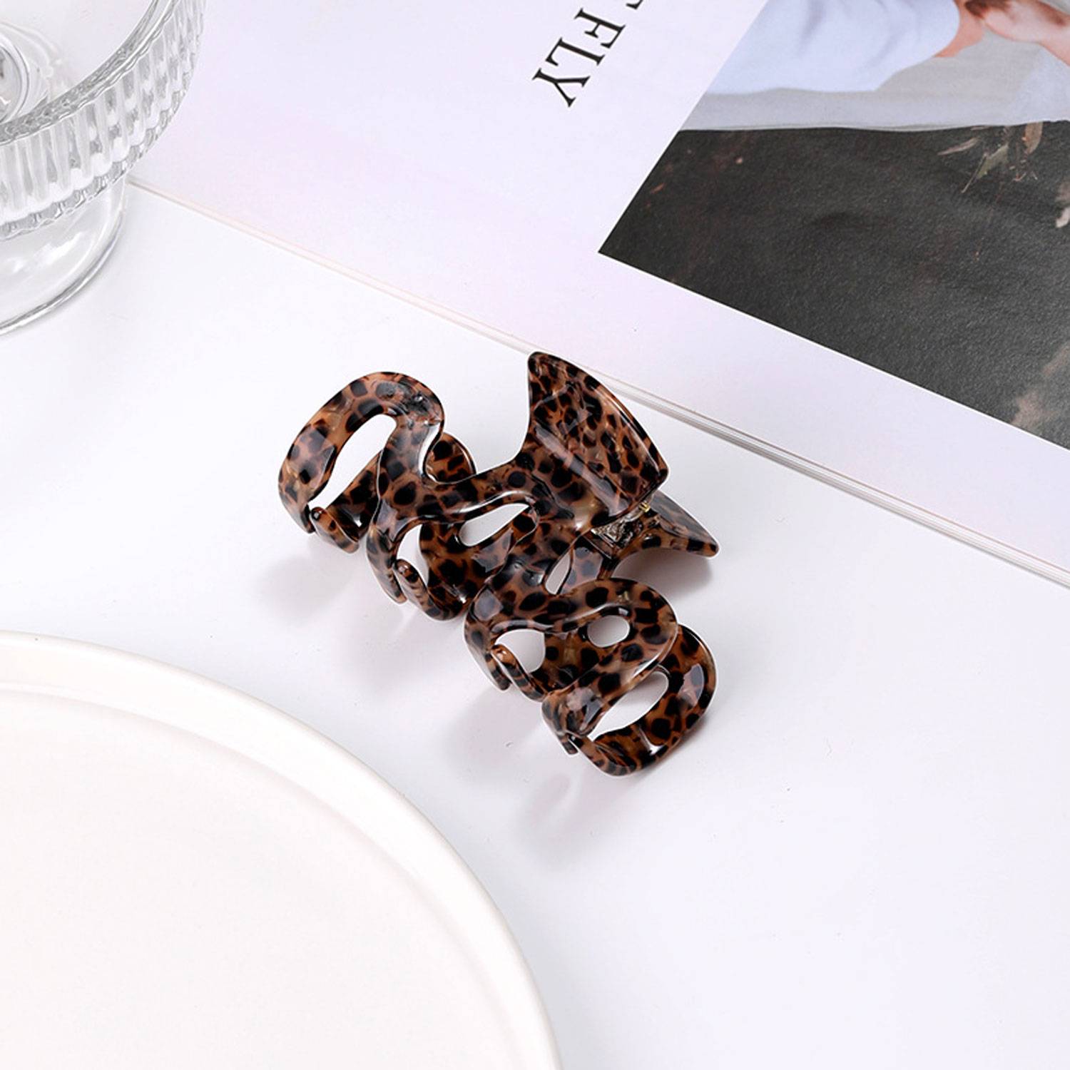 Multicolored Women's Hair Claw Clips 7
