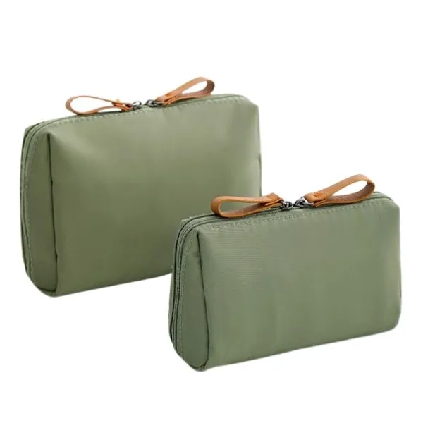 Lightweight Travel Women Makeup Pouch 11