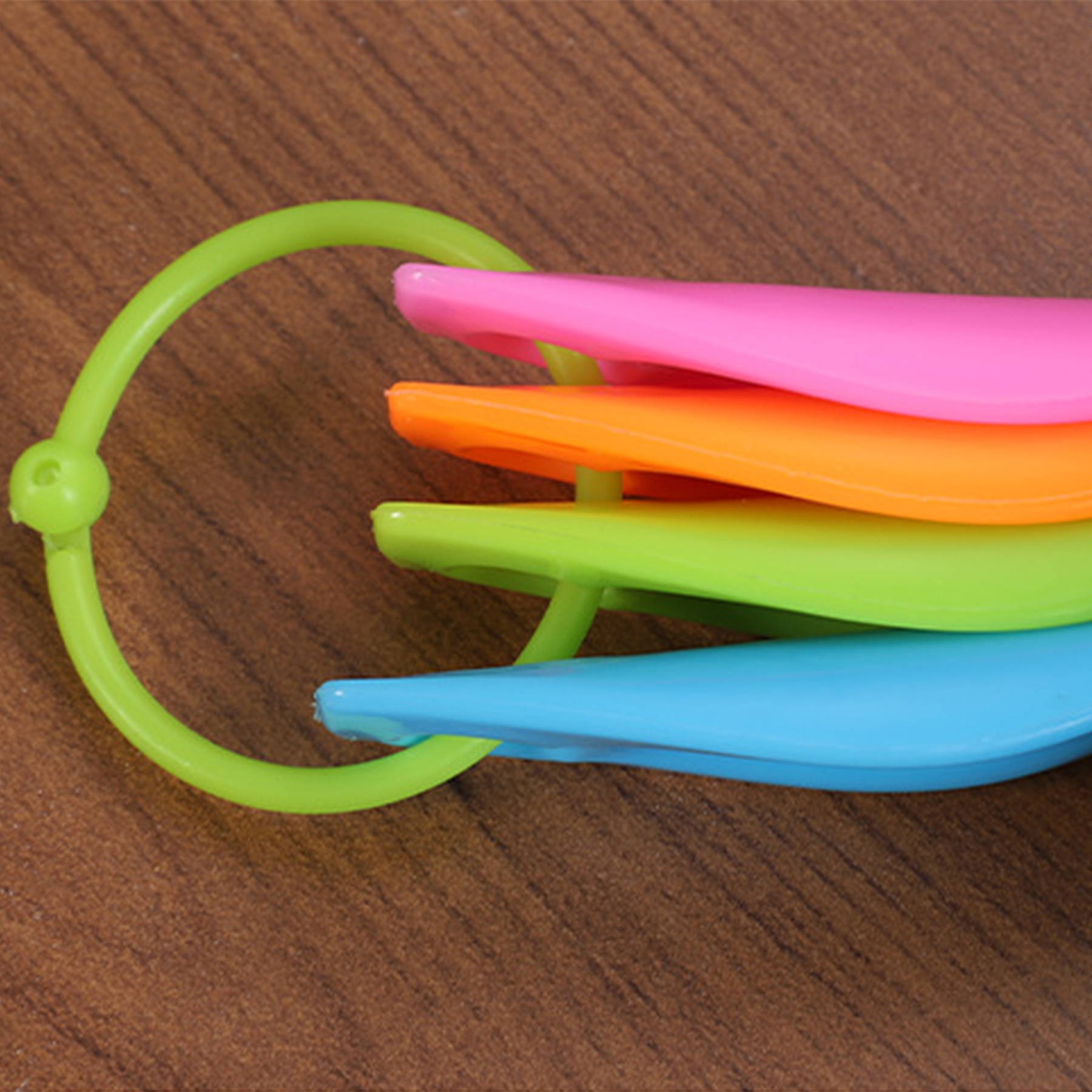 Colorful Measuring Spoons 4-Piece Set 8