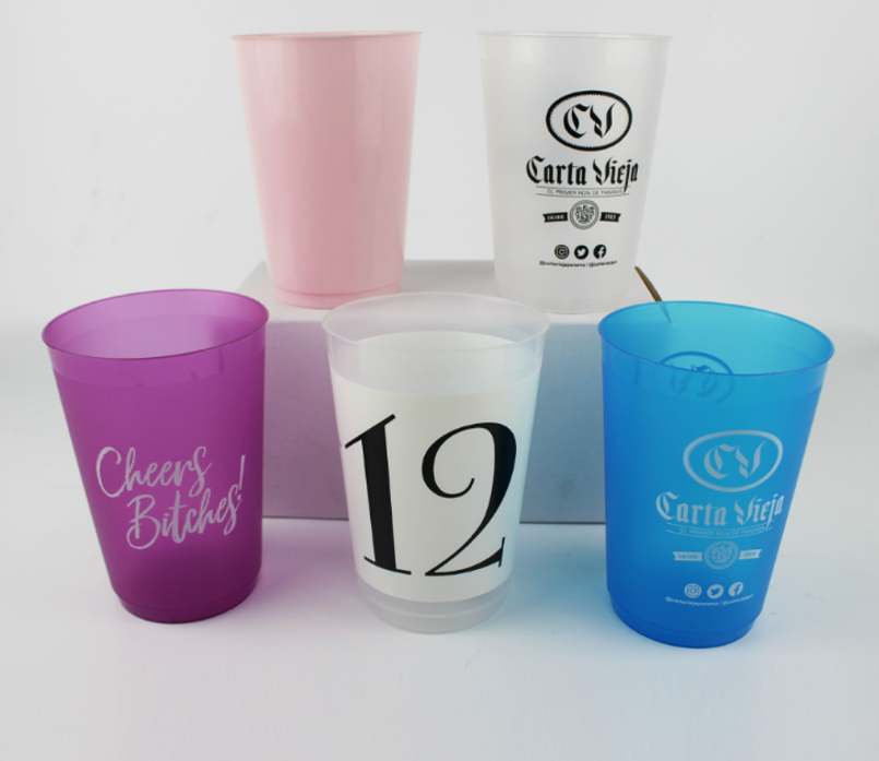 20 OZ Frosted Plastic Stadium Cup 2