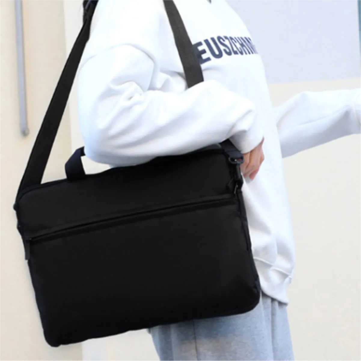 17 Inch Laptop Briefcase With Handle 1