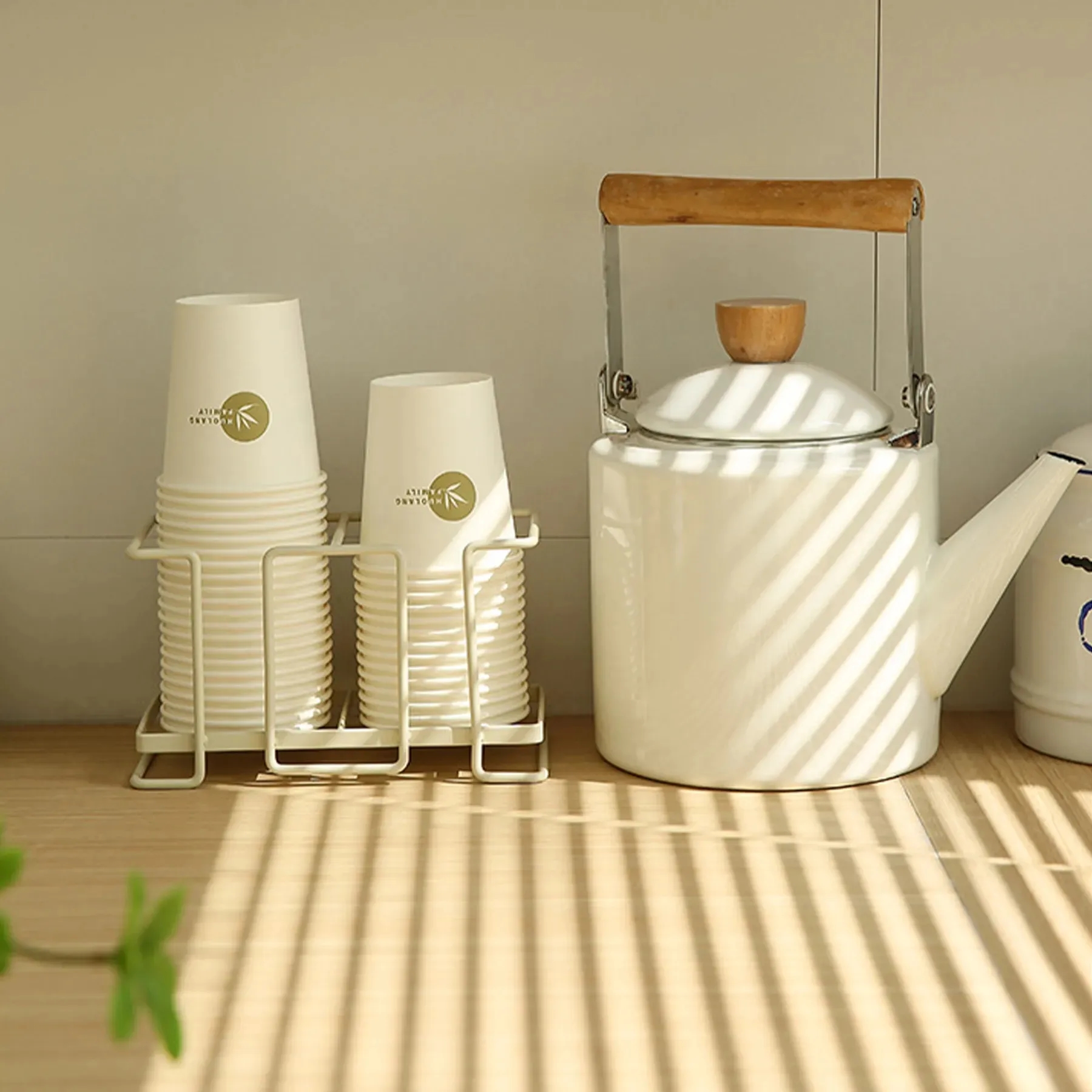 Iron Household cup dispenser 4