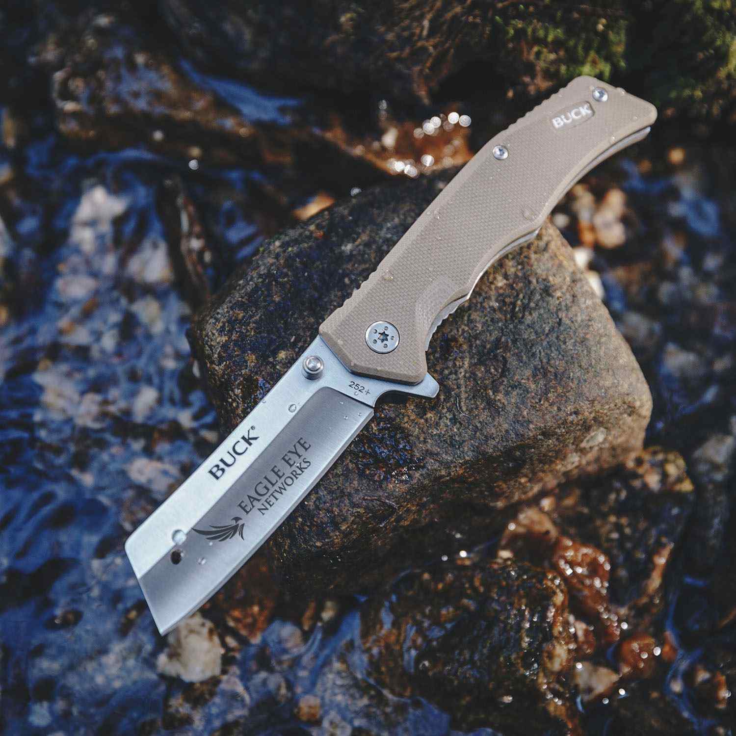 Buck® Trunk Knife 6