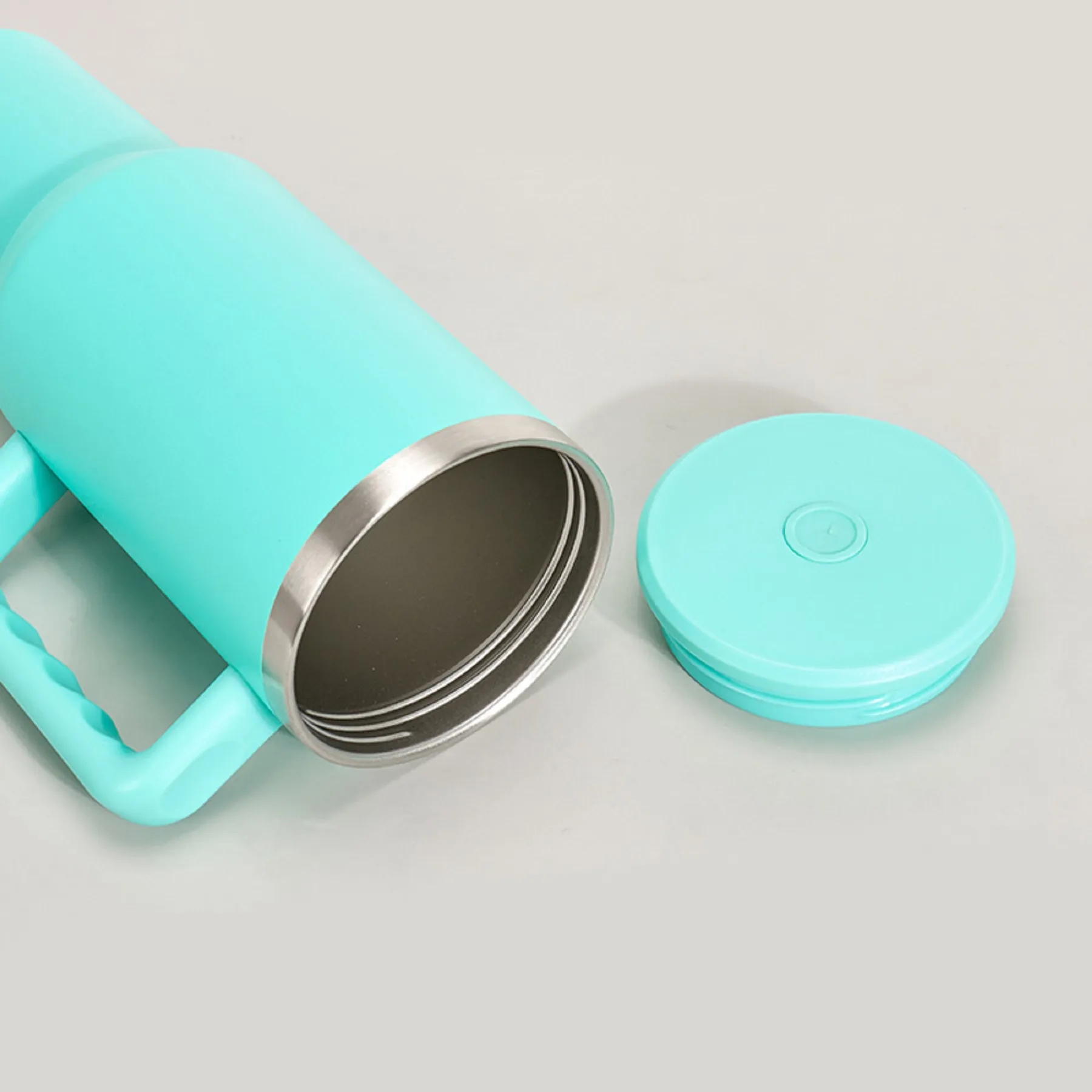 40 Oz. Double Wall Vacuum Tumbler with Handle & Straw 13