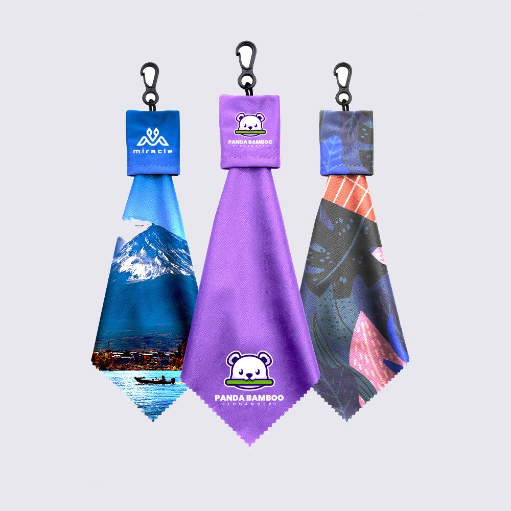 Microfiber Cleaning Pouch W/ Hook 6