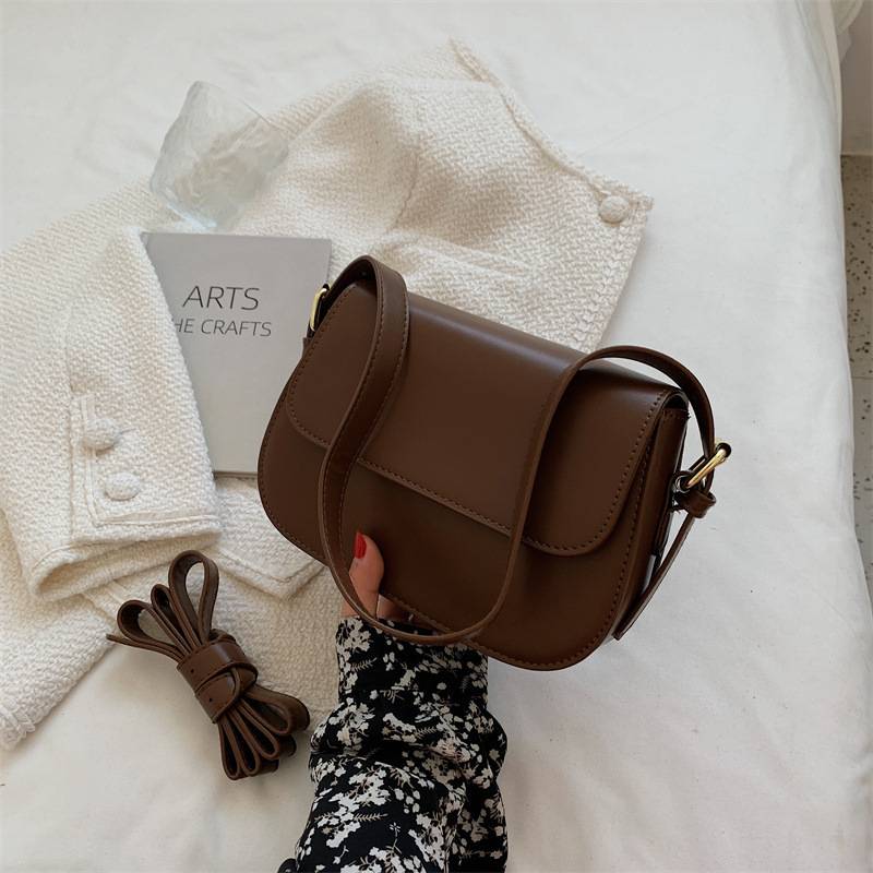 Women's PU Leather Minimalist Saddle Tote Bag 3