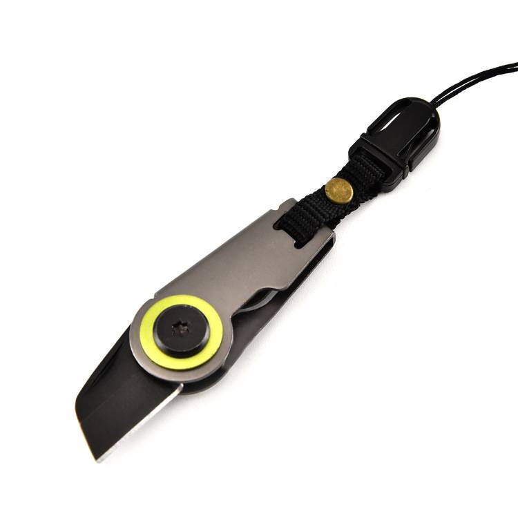 Foldable Knife w/ Lanyard 3