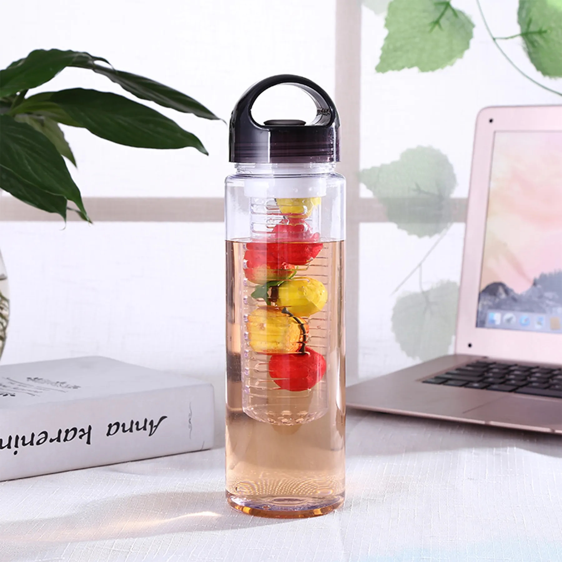 Plastic 700ml Fruit Transparent Sports Kettle 9