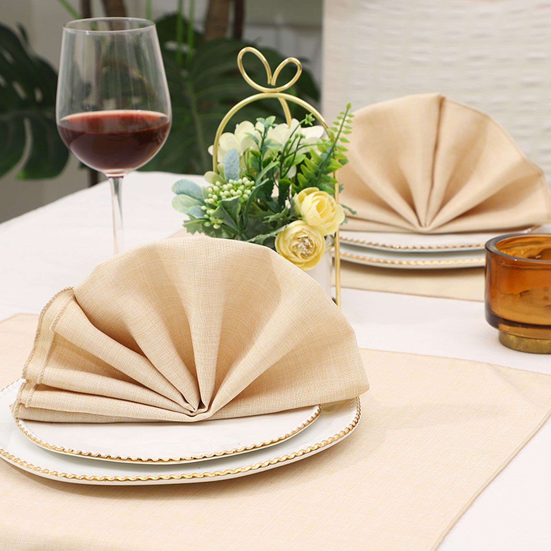 Polyester Dinner Napkins With Hemmed Edges 9