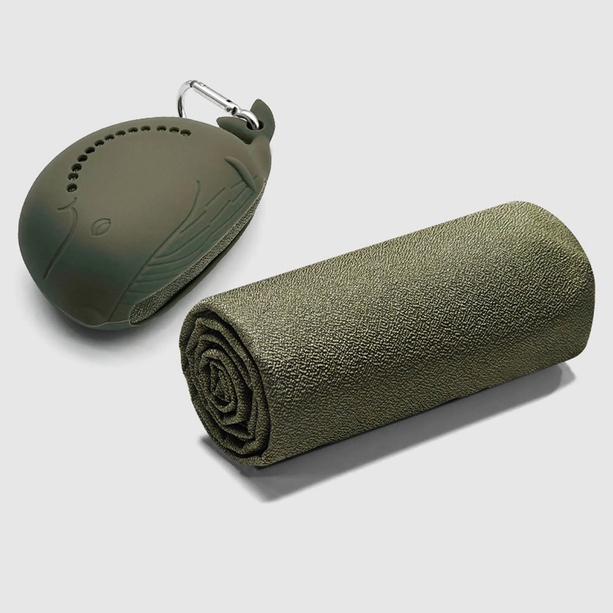 Whale Shape Quick Dry Cooling Sports Towel With Case 2