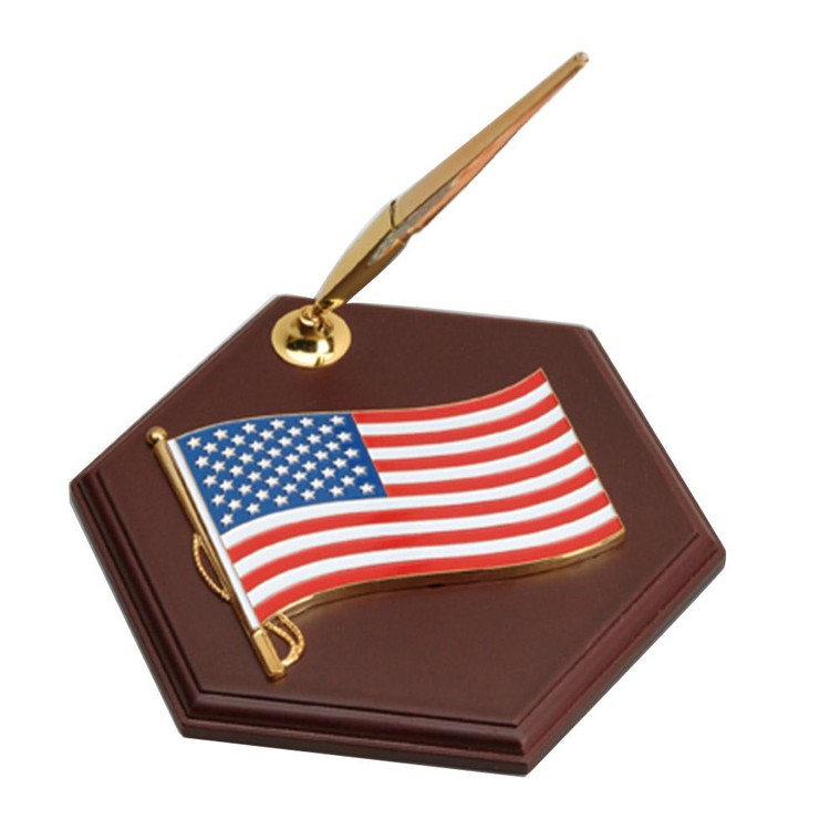 American Flag Medallion Pen Holder 2