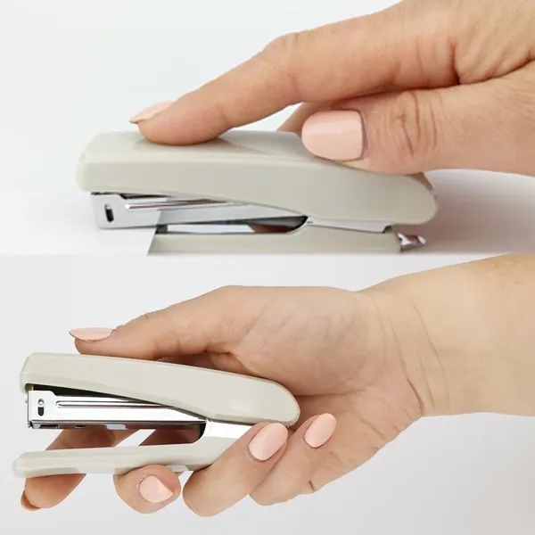 Desktop Stapler 1