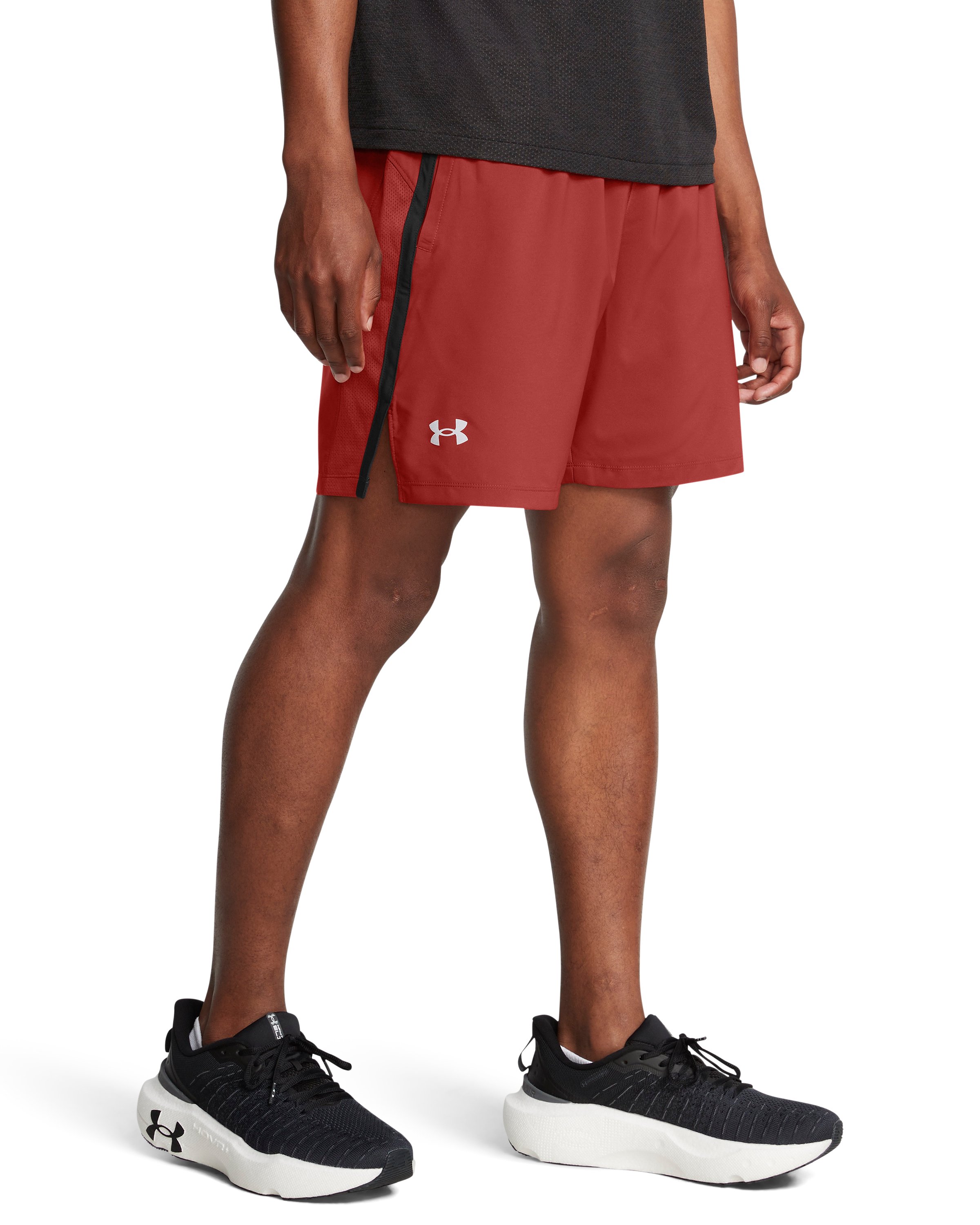 UA Launch Men's 7 Shorts 13