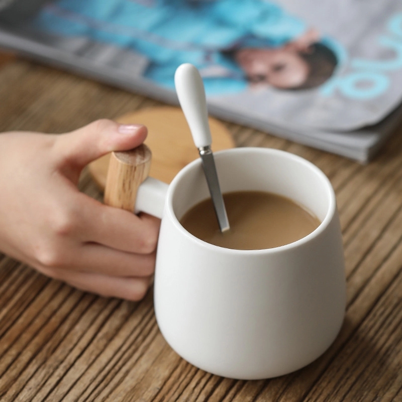 Custom 15 OZ Wooden Handle Coffee Mug with Lid and Spoon 5