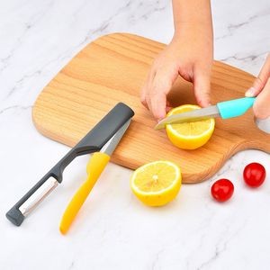 2 In 1 Fruits And Vegetable Peeler With Folded Knife 8