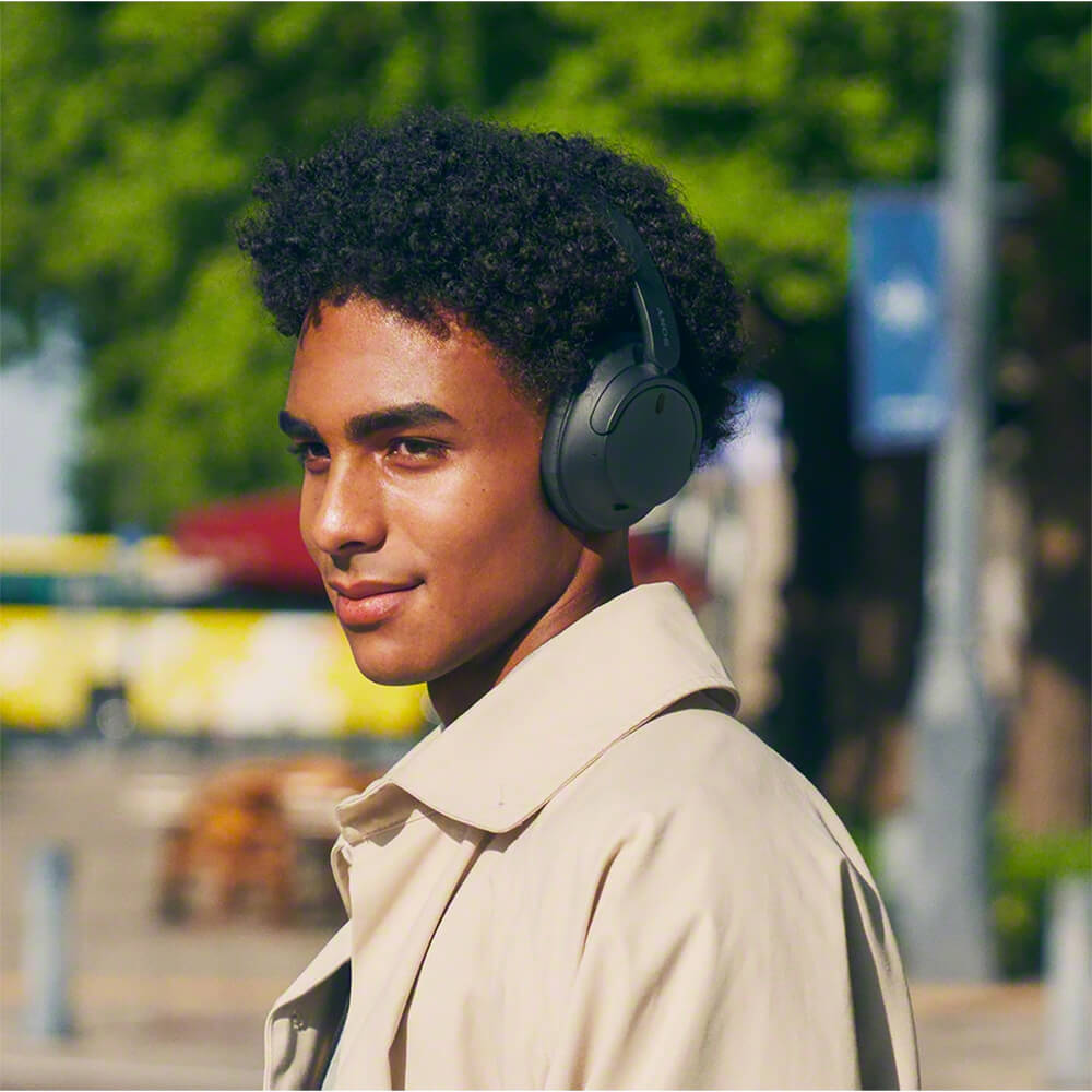 Sony Wireless Noise Canceling Headphones 7