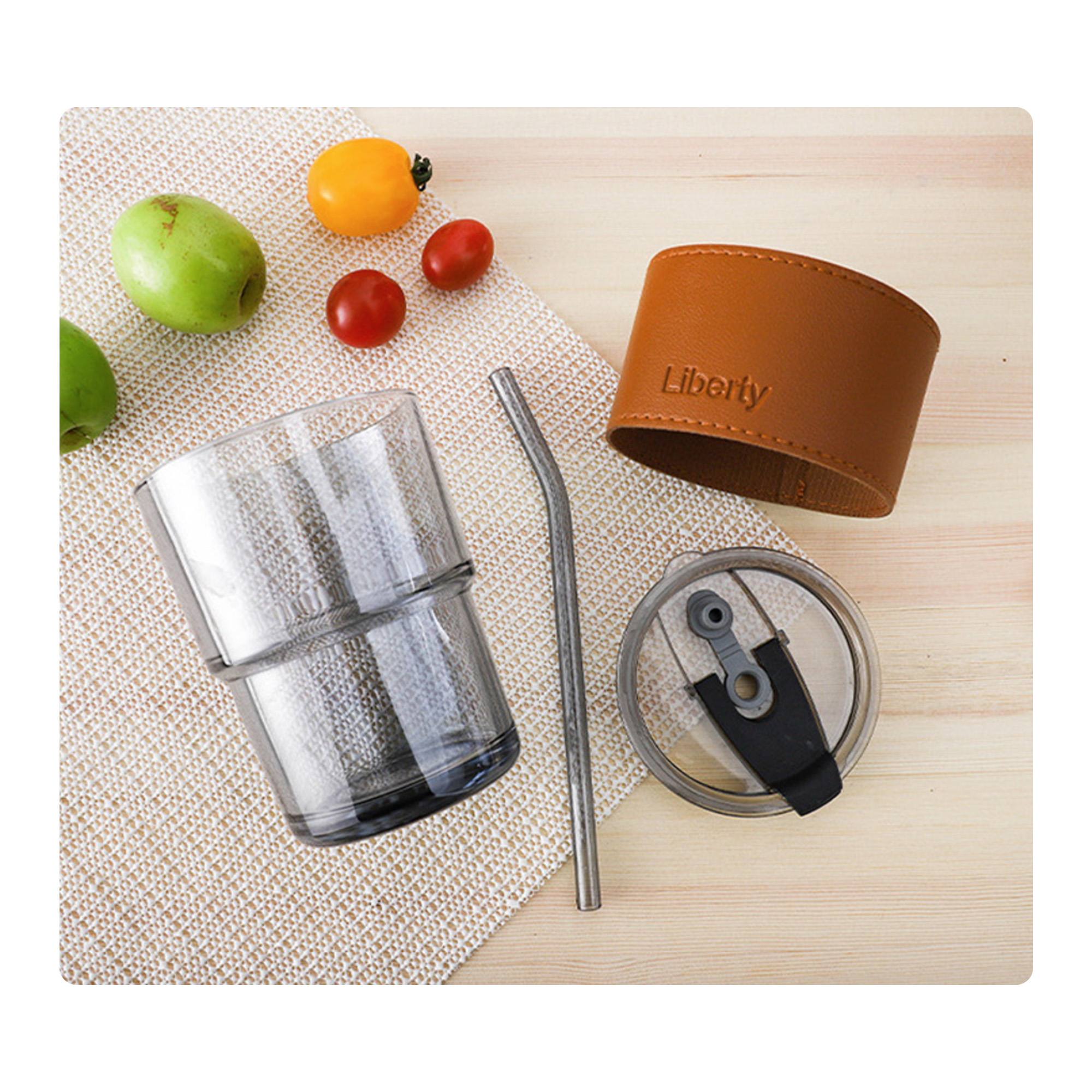 15oz Glass Coffee Cup with Straw 2
