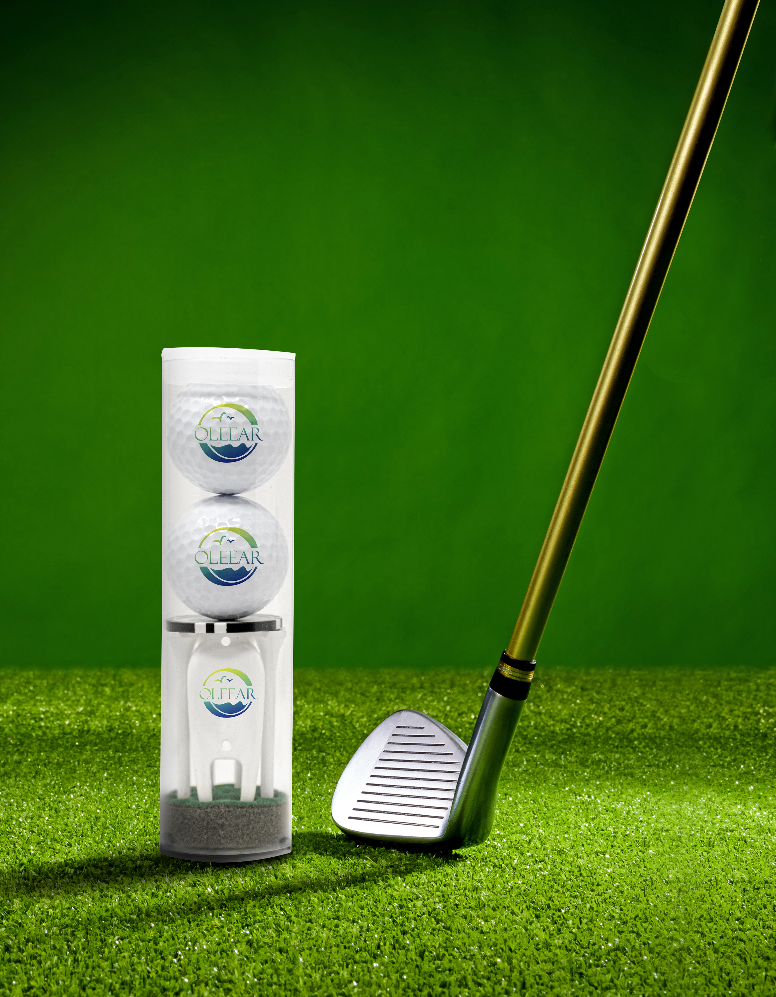 Classic 2-Ball Par Pack with Tees, Tool & Poker Chip 9