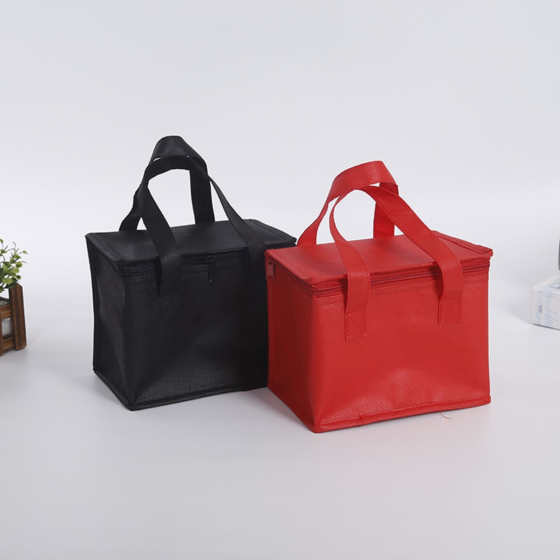 Insulated Reusable Grocery Bag With Zippered Top 4