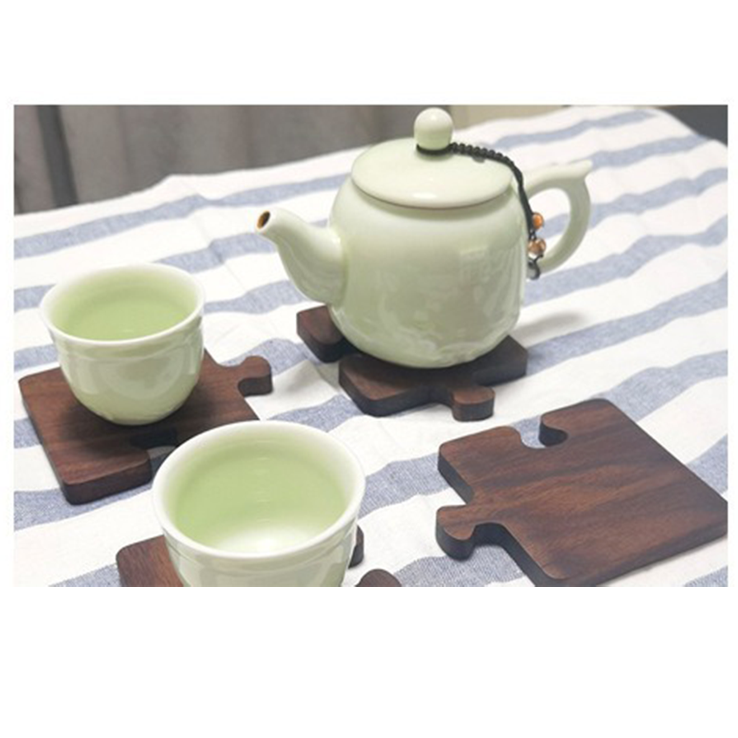 Wood Coasters for Drinks with Puzzle Design 1