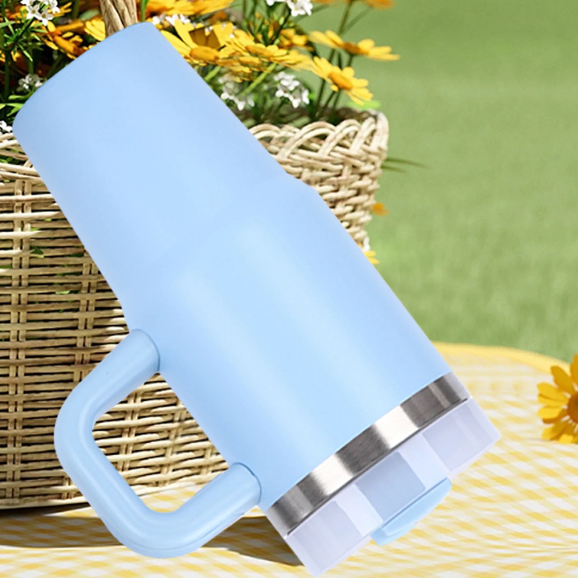 14 Oz Tumbler with Handle and Straw 7
