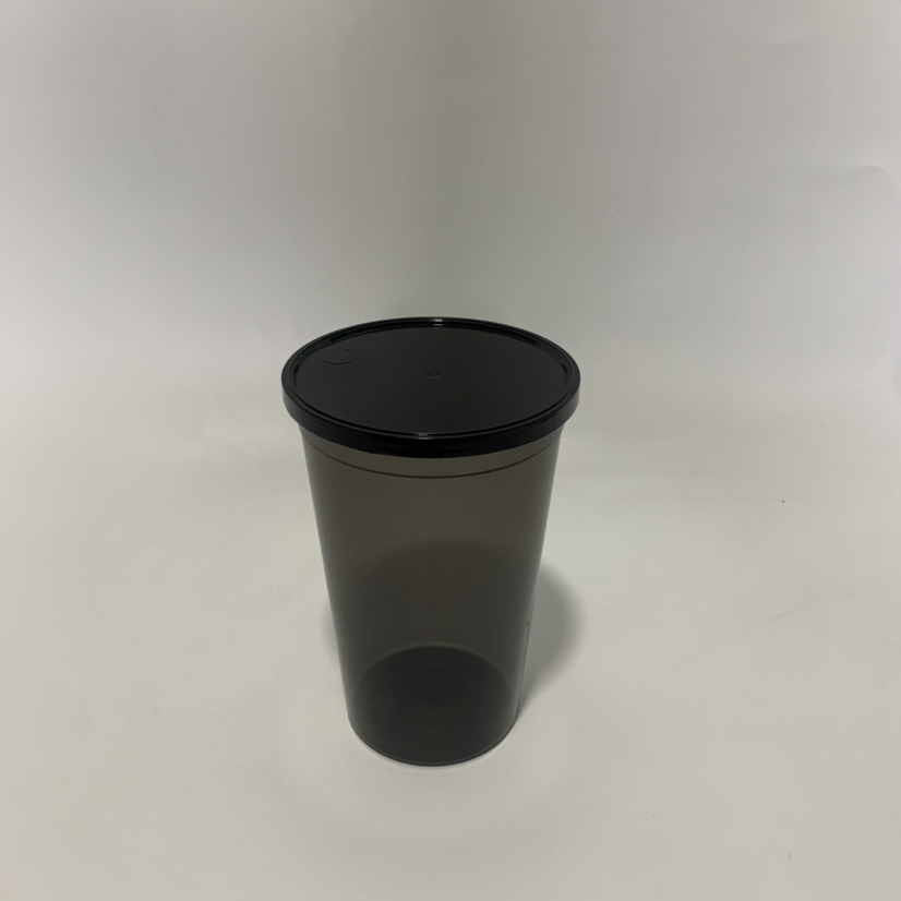 20 OZ Plastic Stadium Cup with Lid 3